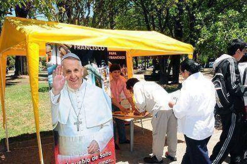 Los salte�os podr�n escribir un mensaje que llegar� a manos del Papa Francisco