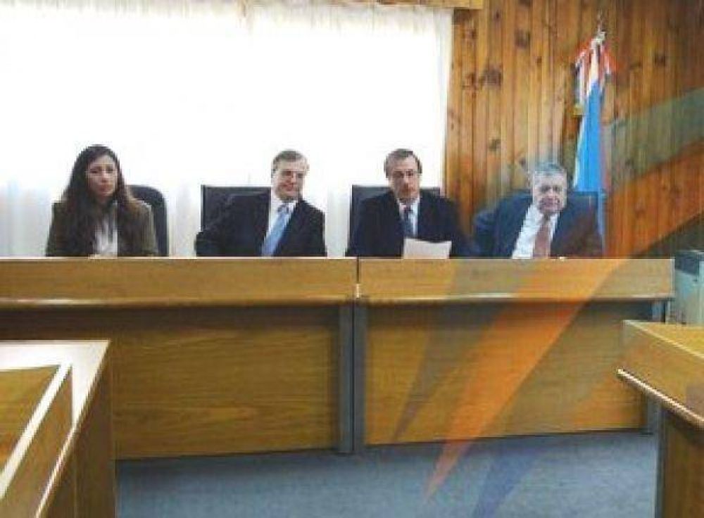 Juicio oral a sujeto acusado de violaci�n e intento de homicidio contra una alternadora