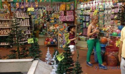 Para diciembre preparan una canasta navide�a y 12 cuotas con tarjetas