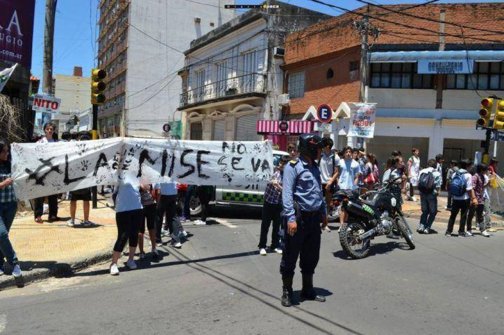 Alumnos del Instituto Misericordia no se quieren mudar