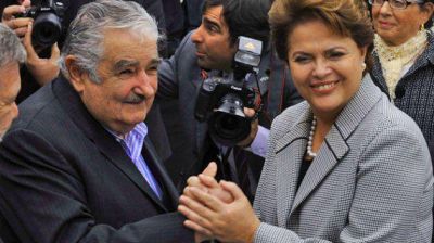 Mujica viaja este viernes a Brasil para reunirse con Rousseff