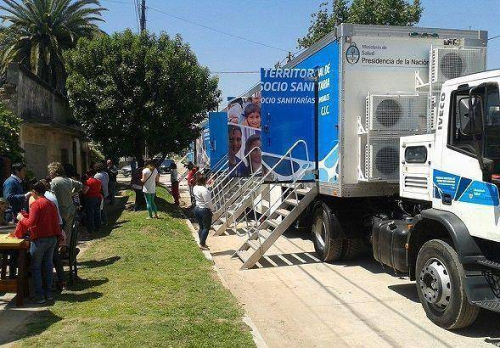 M�viles Sanitarios del Ministerio de Salud de la Naci�n en Villa de Mayo