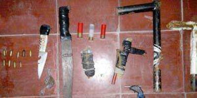 Allanamiento con detenidos y armas secuestradas