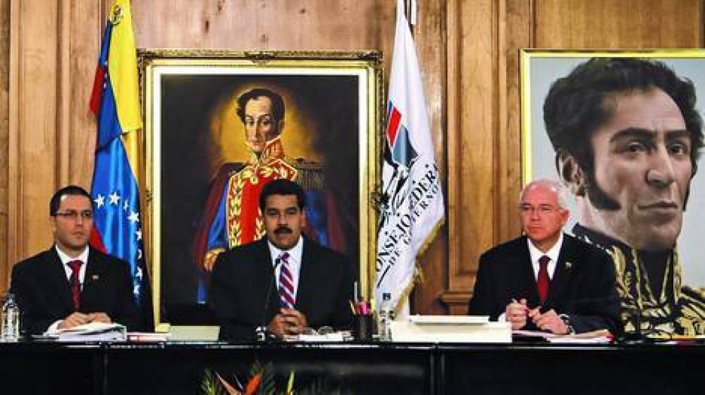 Maduro endurece el control del d�lar y de toda la econom�a
