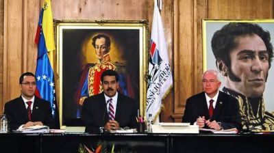 Maduro endurece el control del d�lar y de toda la econom�a