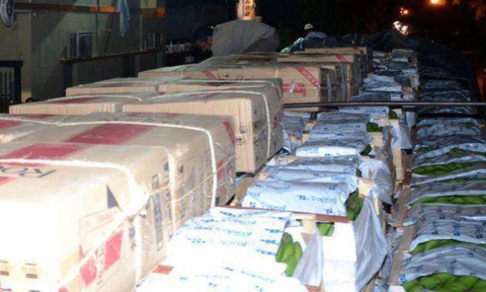 Ordenan la detenci�n de al menos cinco gendarmes involucrados en tr�fico de cigarrillos y drogas