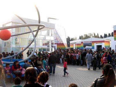 Hacen excelente balance, contentos con el p�blico por Tecn�polis 2013