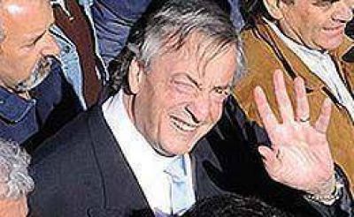 Kirchner calific� de "barbaridad" a la habilitaci�n de la candidatura de Patti 