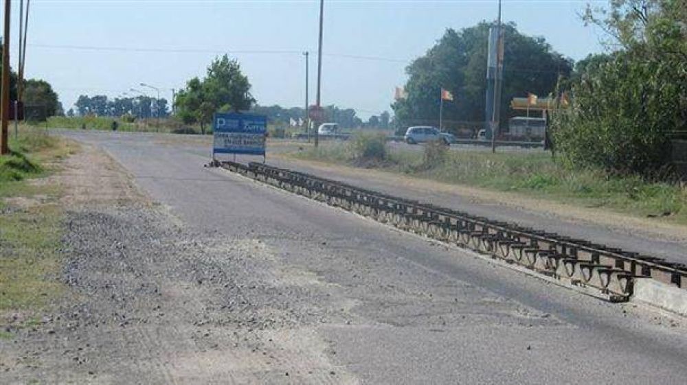 Se solicita informe acerca de los gastos en la remodelaci�n del acceso Kirchner