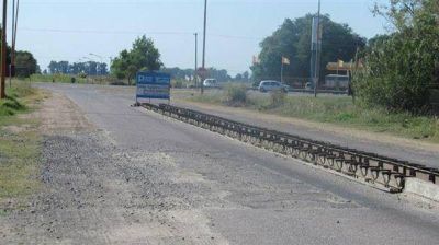Se solicita informe acerca de los gastos en la remodelaci�n del acceso Kirchner