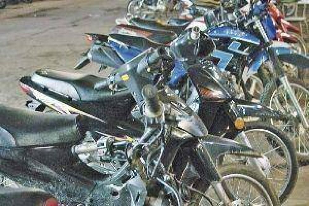 En menos de 2 a�os se sumaron 46.000 motos al tr�nsito de Santiago, casi 70 por d�a