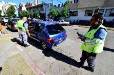 Contin�an los controles a veh�culos por la emisi�n de ruidos molestos