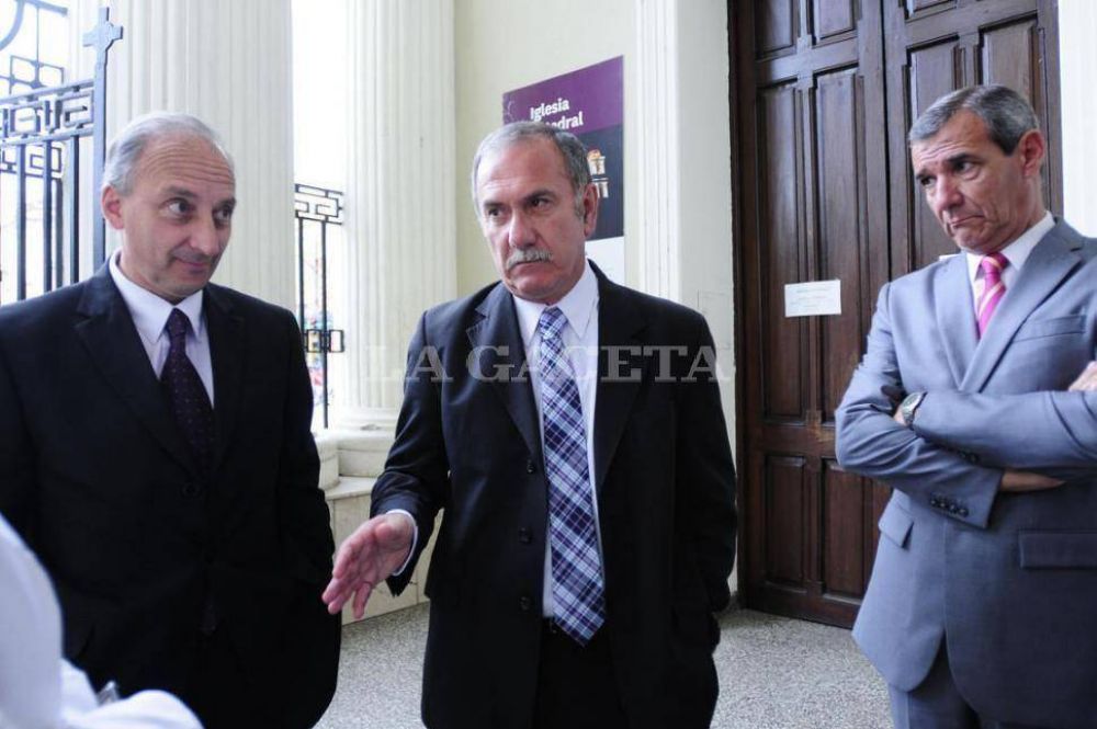 Los vocales del Tribunal de Cuentas gozar�n del 82% m�vil