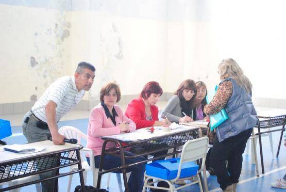 Enojos en las inscripciones a primer grado