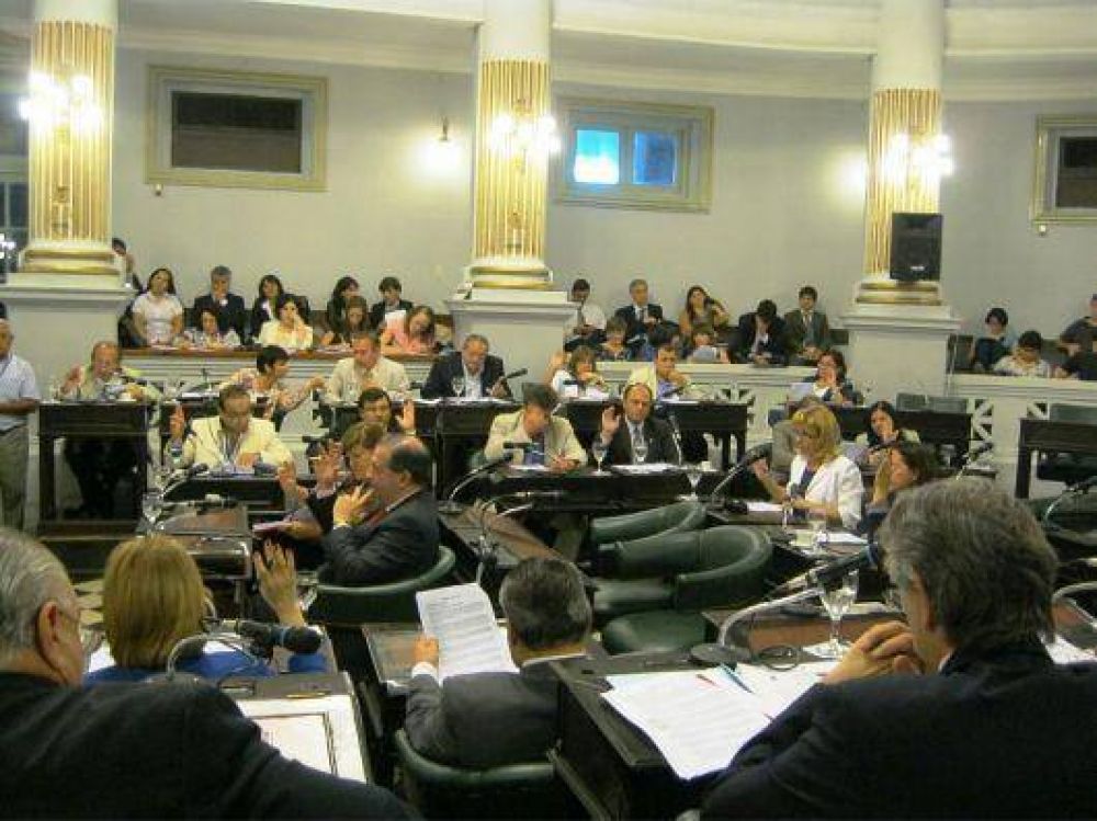 Es Ley la donaci�n de terrenos a ocupantes del barrio Galv�n