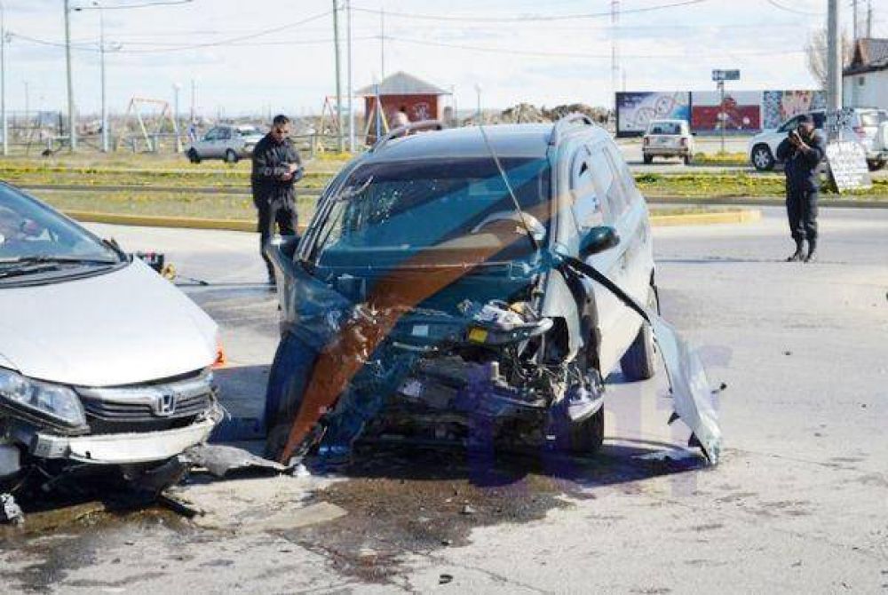 Conductora accidentada tiene fractura en la segunda v�rtebra