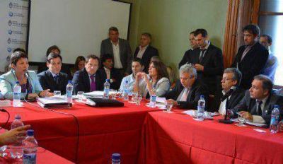 Presupuesto 2014: el oficialismo y el massismo tironean por la contribuci�n a Seguridad