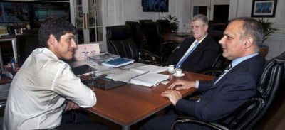 El operativo de emergencia de la Rosada para que no caiga Buzzi