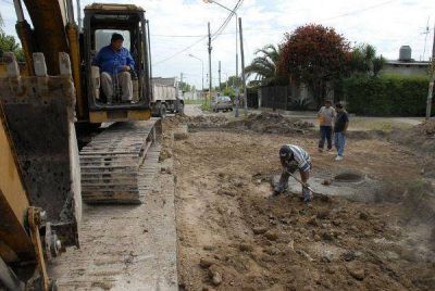 Contin�an los trabajos de mejoramiento en la v�a