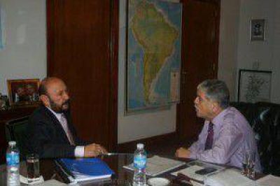 Insfr�n analizo con el ministro De Vido el progreso de las obras en la provincia