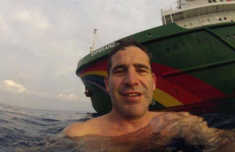 Organizan una competencia de surf para exigir la liberaci�n del marplatense Hern�n P�rez Orzi
