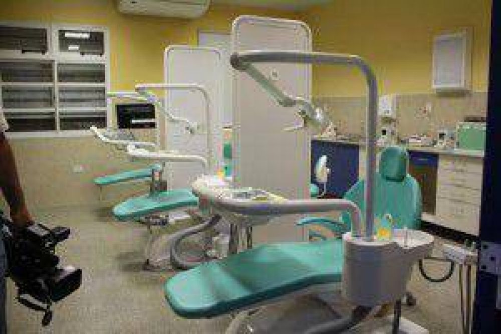 Programa primer aniversario del Hospital Odontol�gico de Complejidad Integrada
