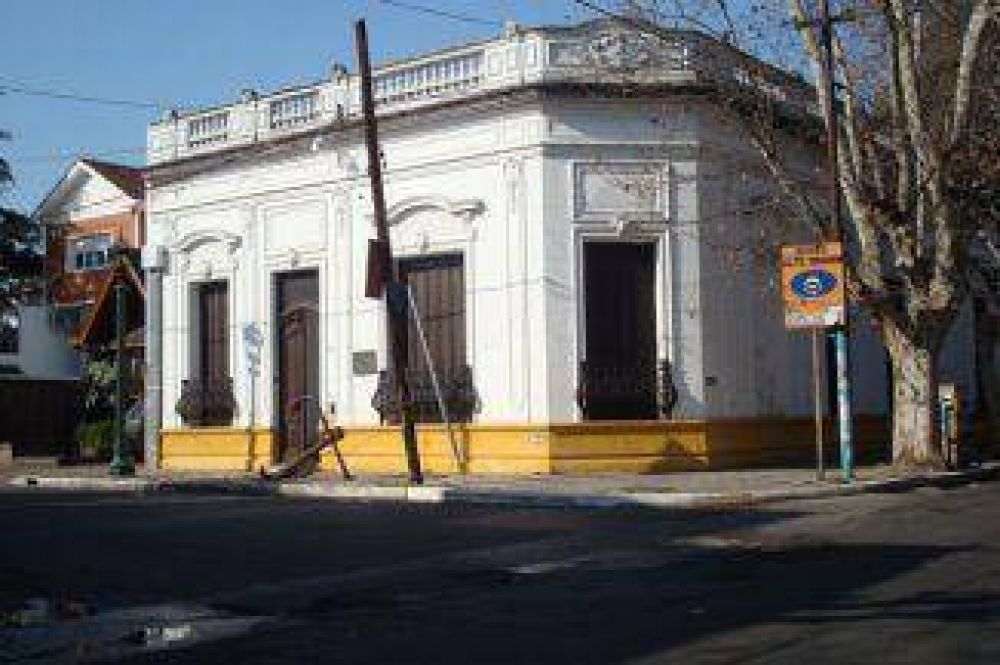 Muse�logo denunci� que trasladaron patrimonio hist�rico en camiones de basura
