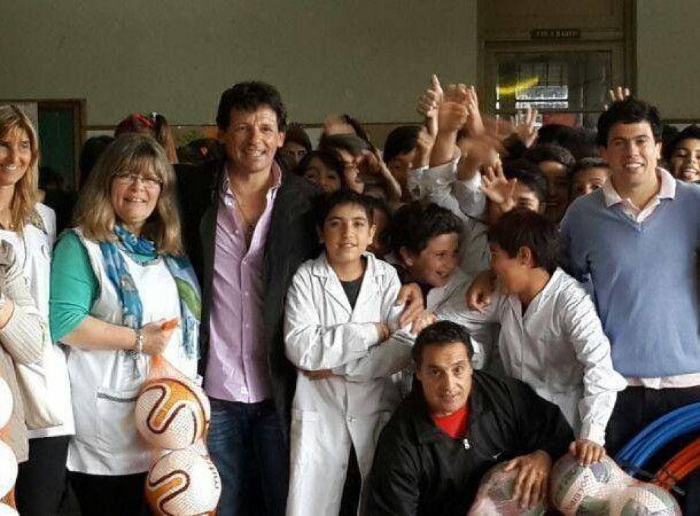 Curuchet: �conf�o en que se concreten los polideportivos�