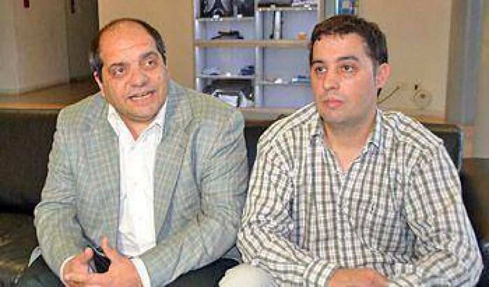 Salvador Di St�fano brind� una charla sobre la situaci�n econ�mica