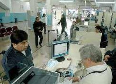 OSP: Empiezan a reempadronar y entregan la tarjeta magn�tica
