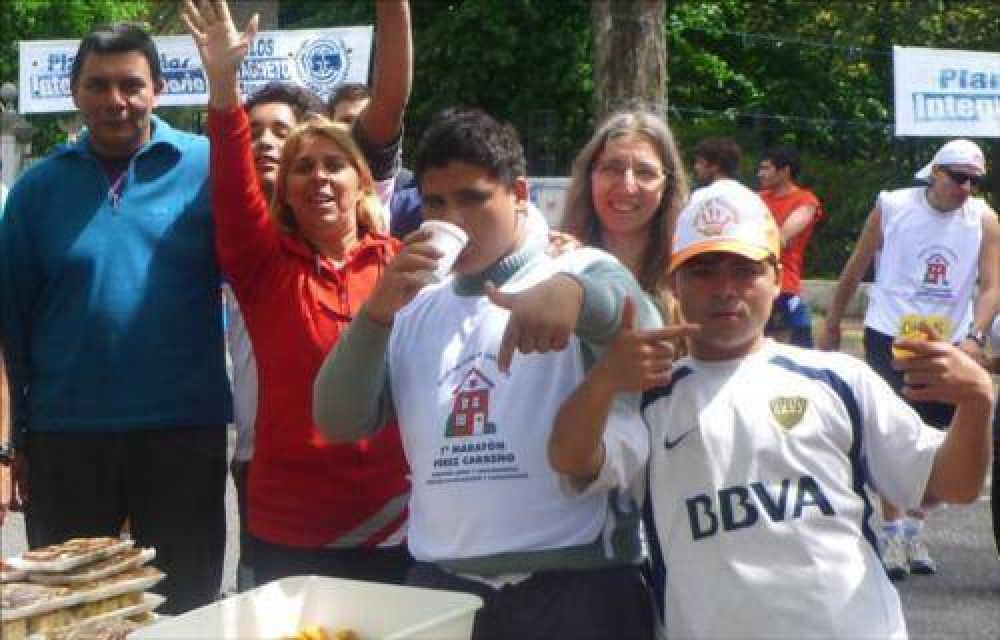 Ni�os alojados en hogares oficiales participaron de una marat�n