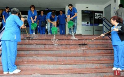 IOMA: tercerizados exponen la crisis de la instituci�n