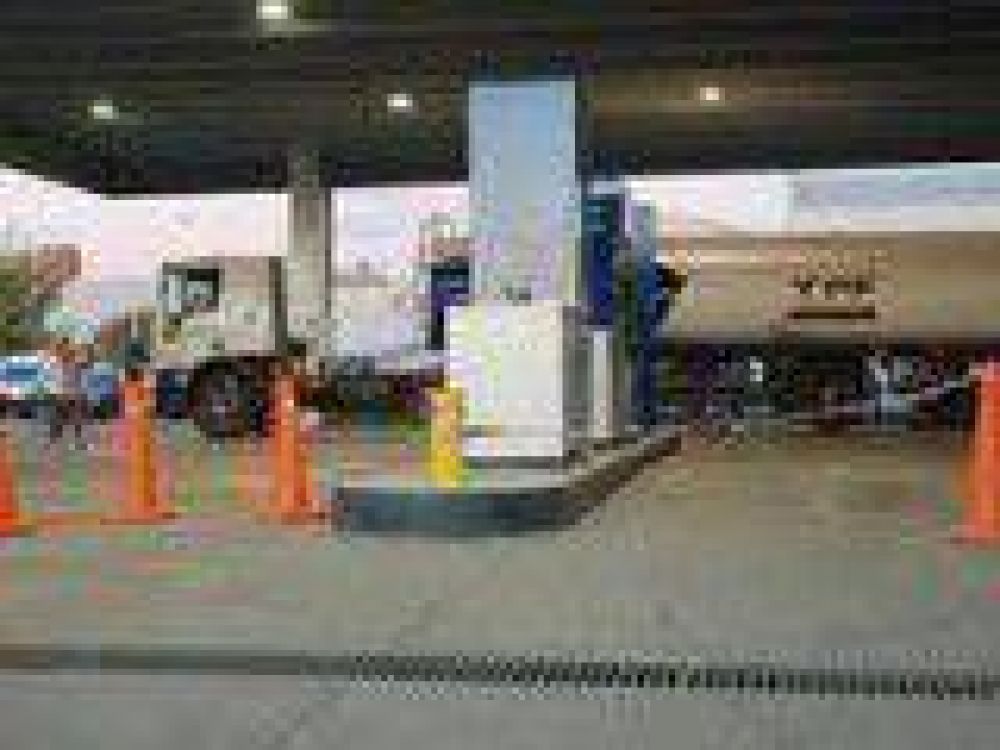 Combustibles: Poco a poco se va normalizando la situaci�n