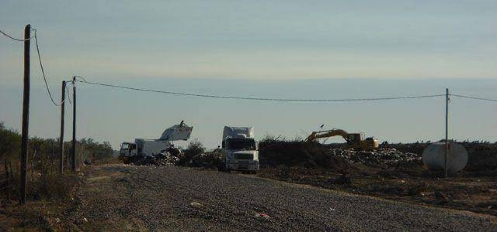 Se va Camau sin hacer caso a una orden judicial para que limpie el basural que dej� LUSA en ruta 12	