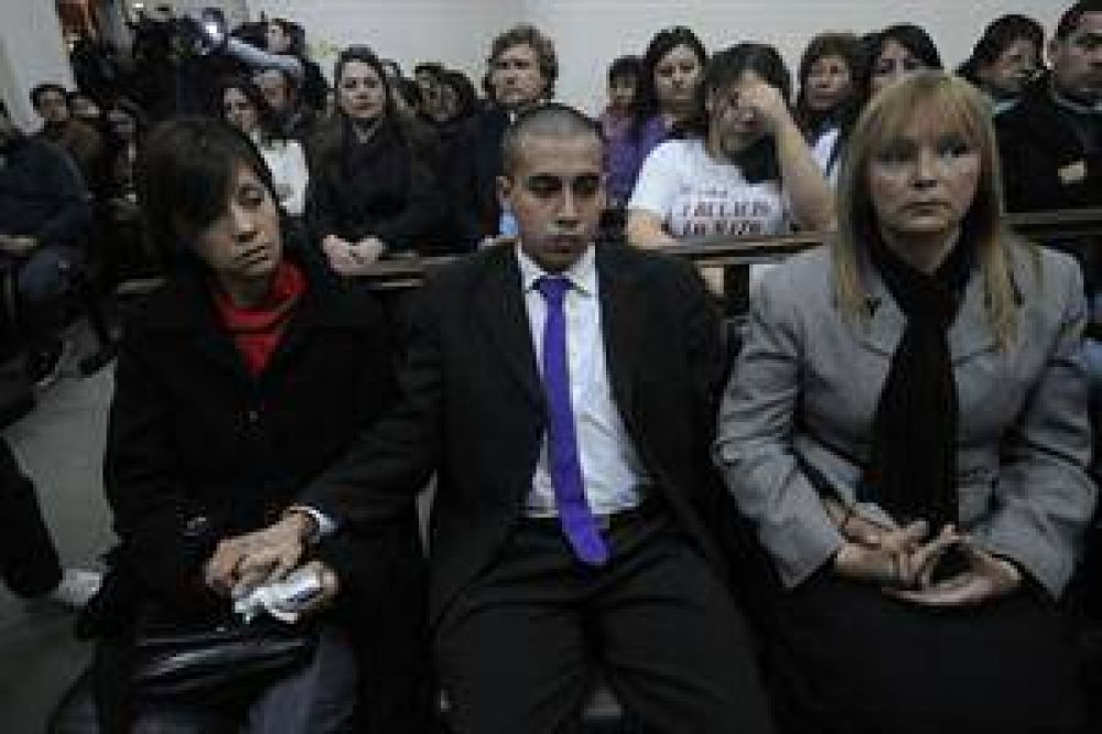 Condenaron al ex comisario Esp�sito a 3 a�os de prisi�n por el Caso Bulacio