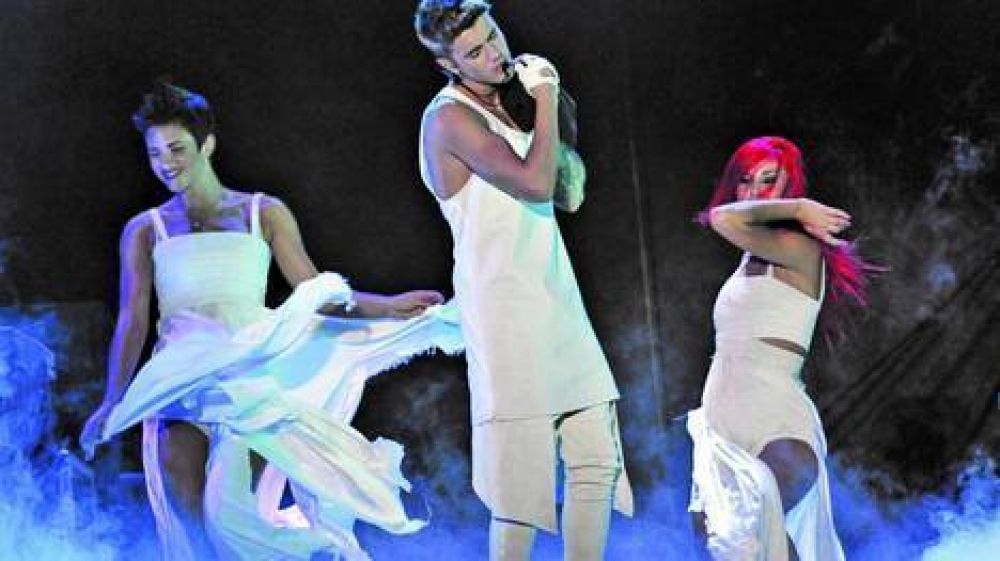 Anoche, el pibe pop hechiz� a 35 mil fans
