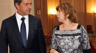 En cruzada tuitera, la ministra Silvina Batakis retruc� las cr�ticas de intendentes massistas