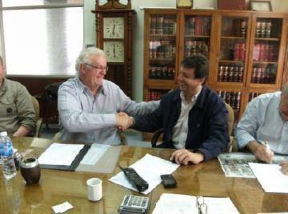 Firmaron convenio para inicio de la troncal Ch�ves-De La Garma