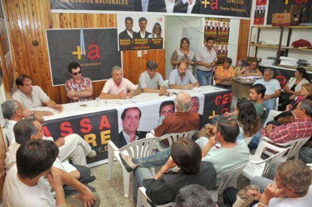 Roberto Centeno es el presidente del FR a nivel local