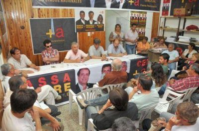 Roberto Centeno es el presidente del FR a nivel local