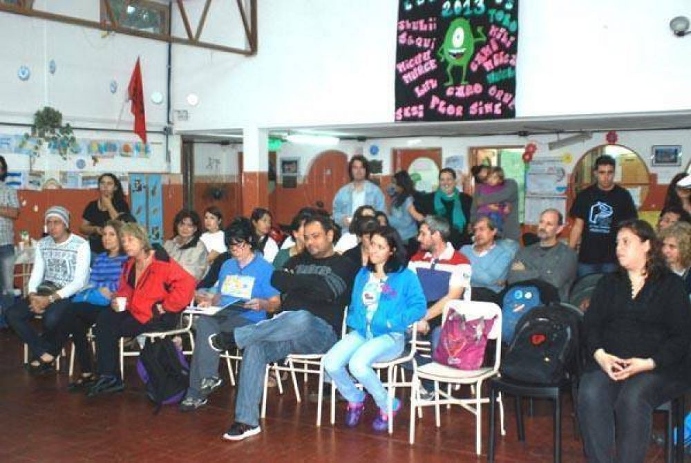 SUTEBA Z�rate fue sede de la Expedici�n Pedag�gica