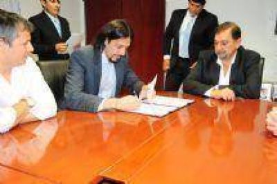El Gobierno de Salta, la Municipalidad y la ONG Techo trabajar�n juntos por los salte�os