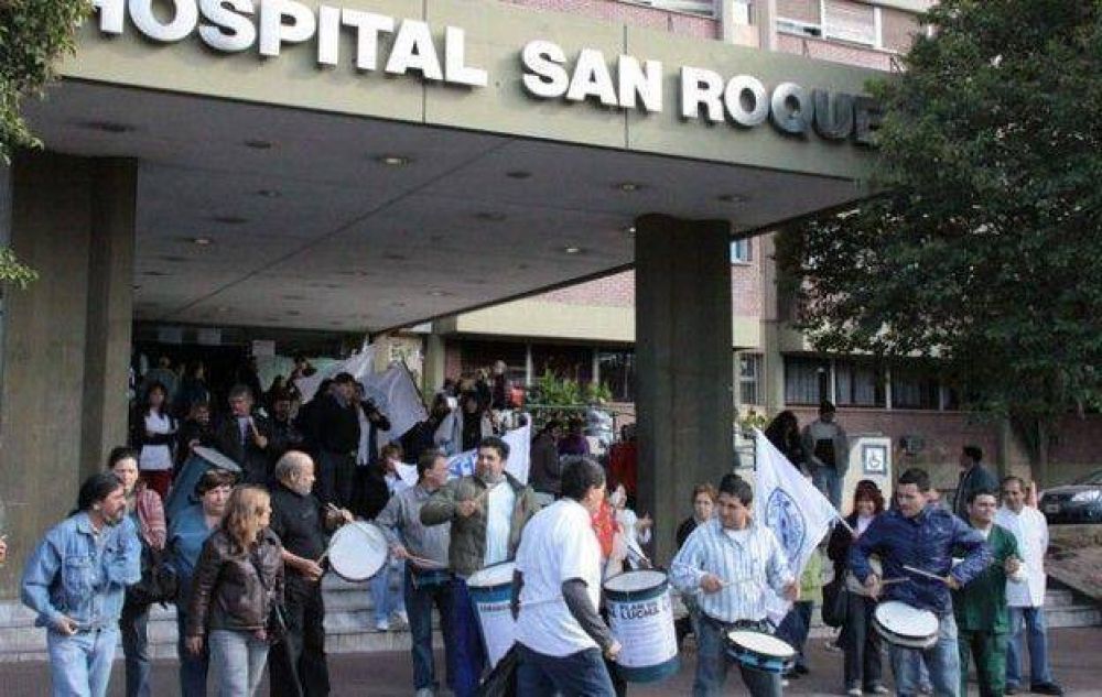 Trabajadores de hospitales contin�an el plan de lucha