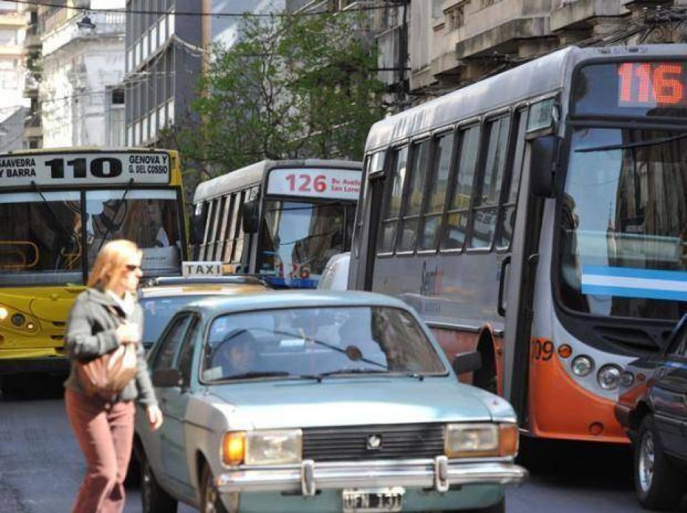 Reclaman una mayor presencia de inspectores de tr�nsito en el centro