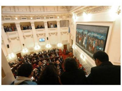 Fuerte reclamo de la ciudad a la Legislatura