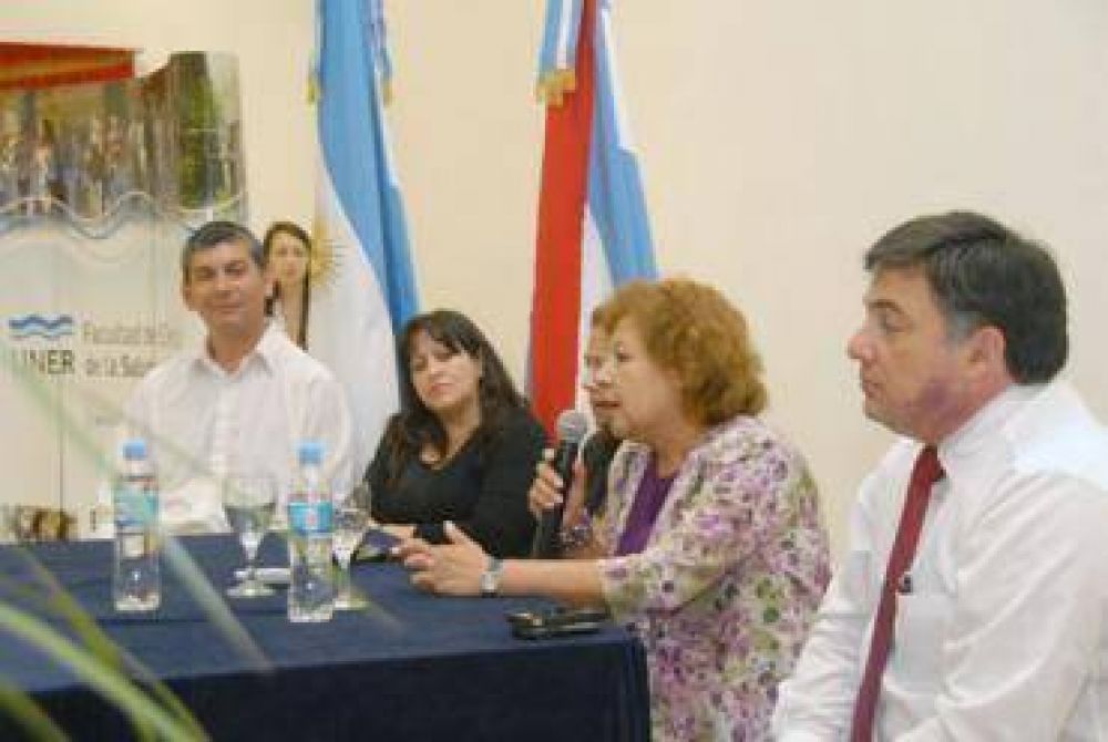 Finaliza la Jornada de Instrumentaci�n Quir�rgica