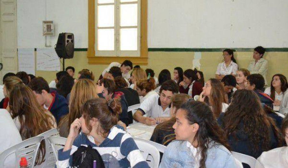 Realizaron jornada sobre la violencia en el noviazgo juvenil