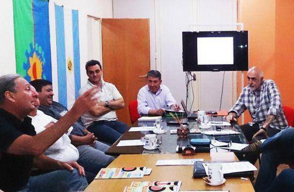 La UIC en reuni�n abierta debati� la ordenanza 6108 de Promoci�n Industrial