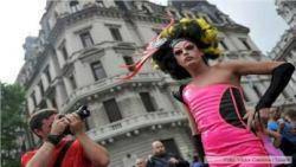 Con orgullo por lo conquistado y con �nfasis en la educaci�n sexual