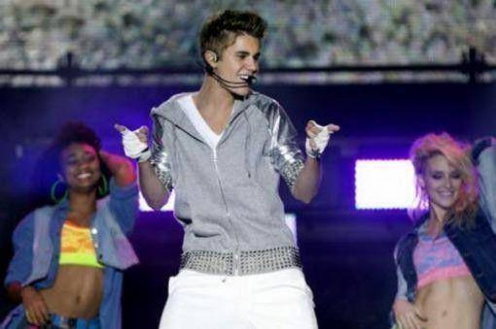 30.000 fans deliraron por Justin Bieber en C�rdoba